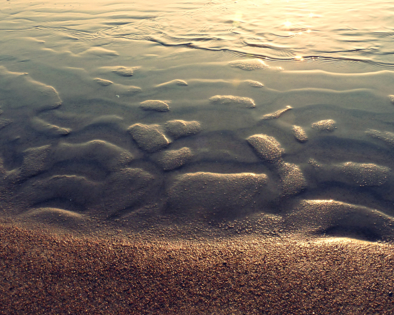 Пляж отеля фото