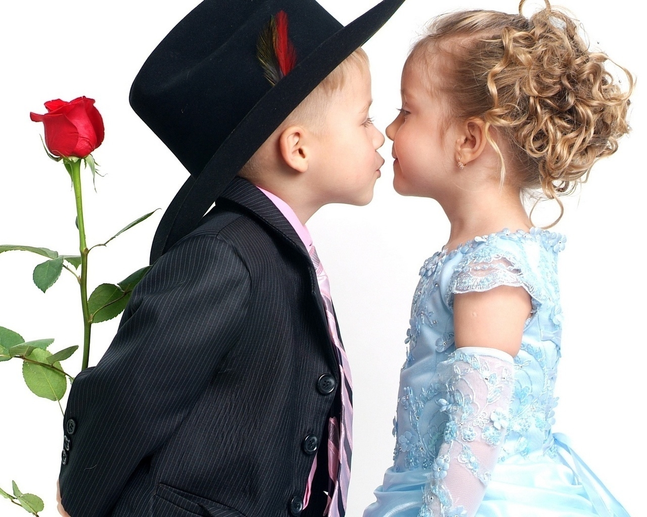 Мальчик и девочка