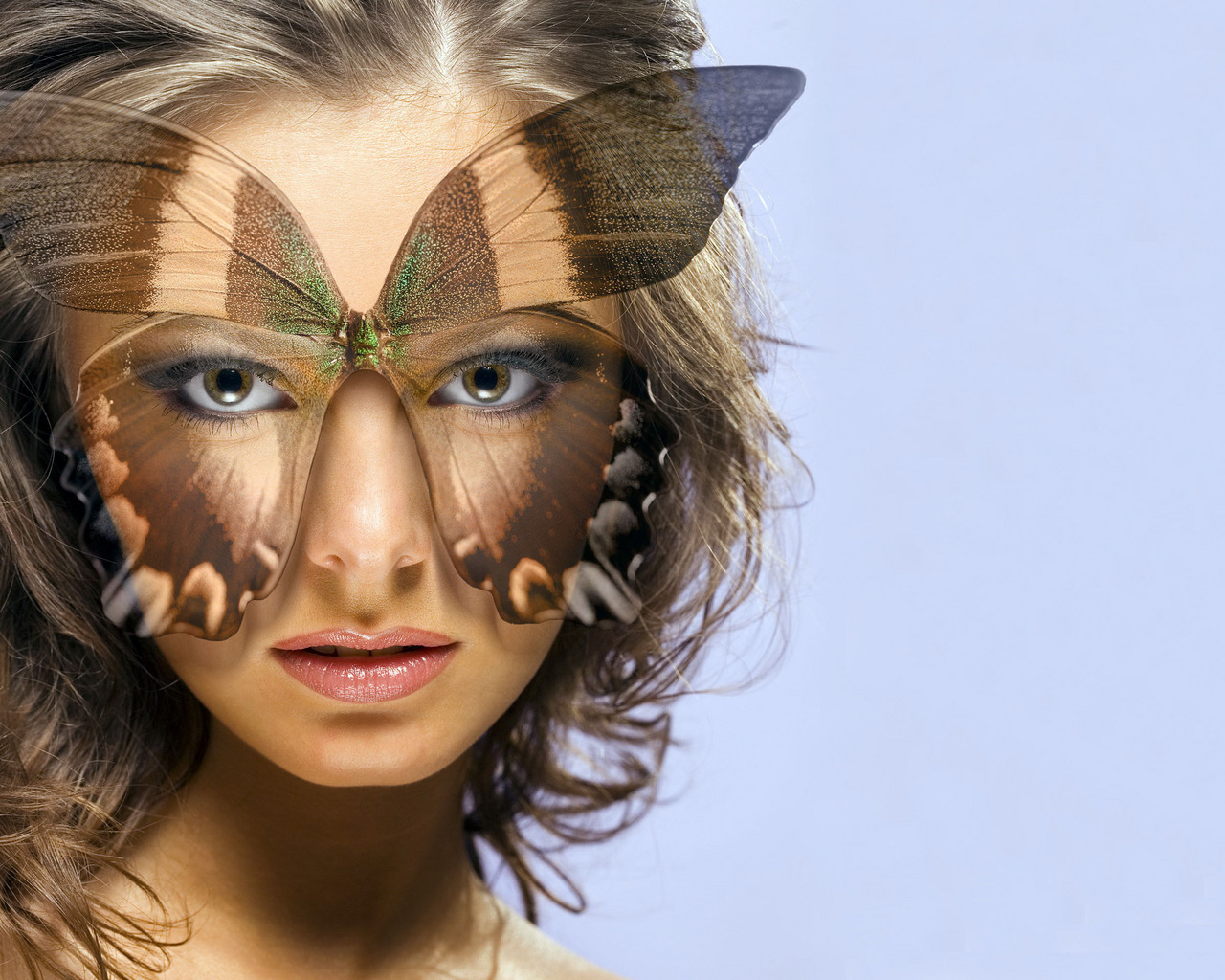 Девушка и бабочка