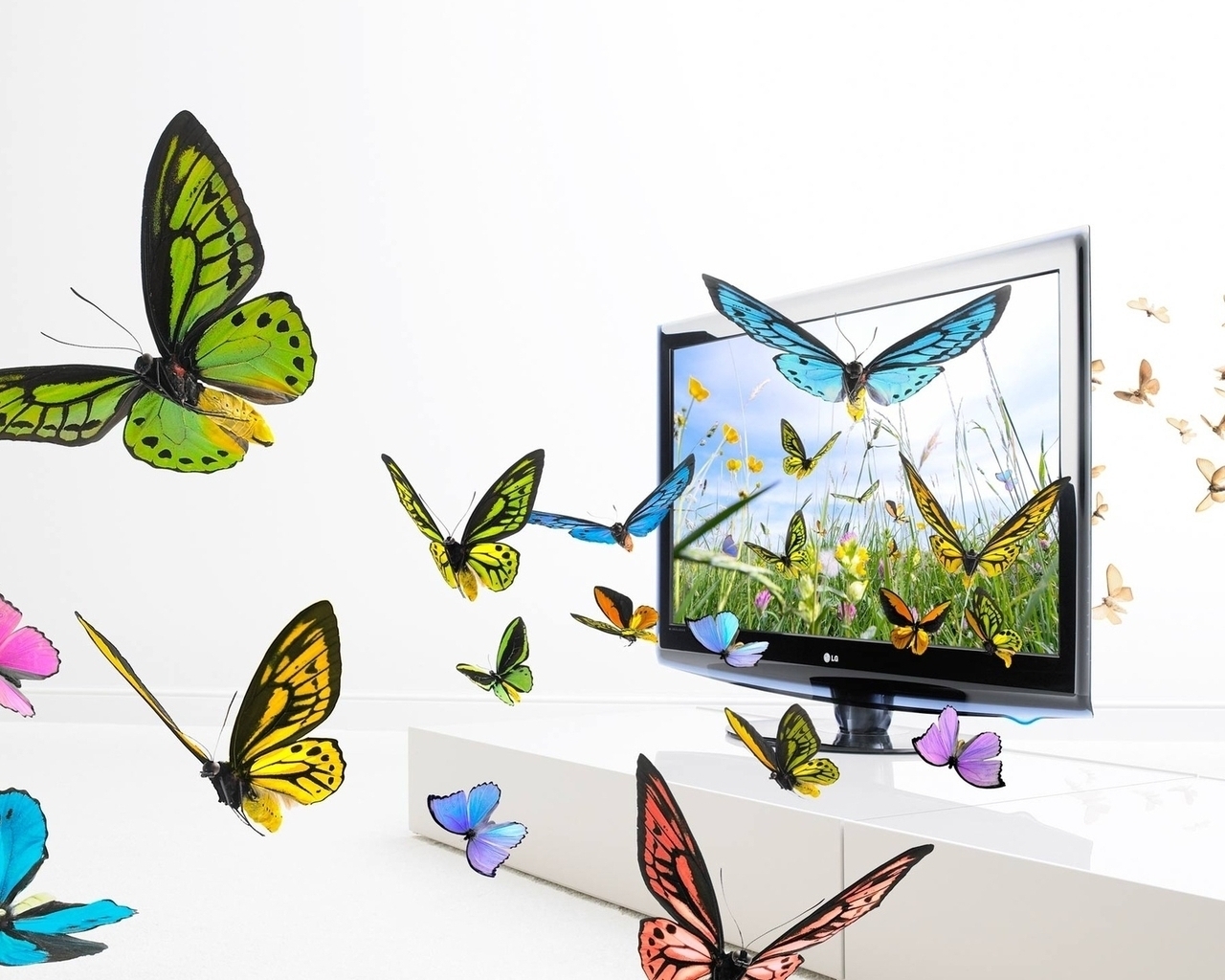 Реалистичный телевизор