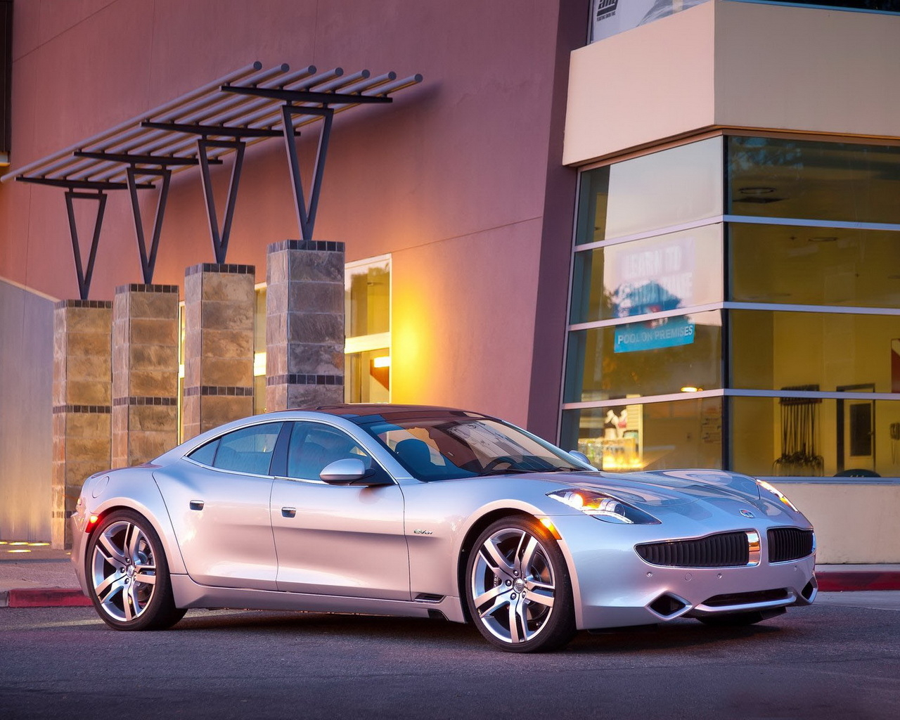 Fisker-Karma