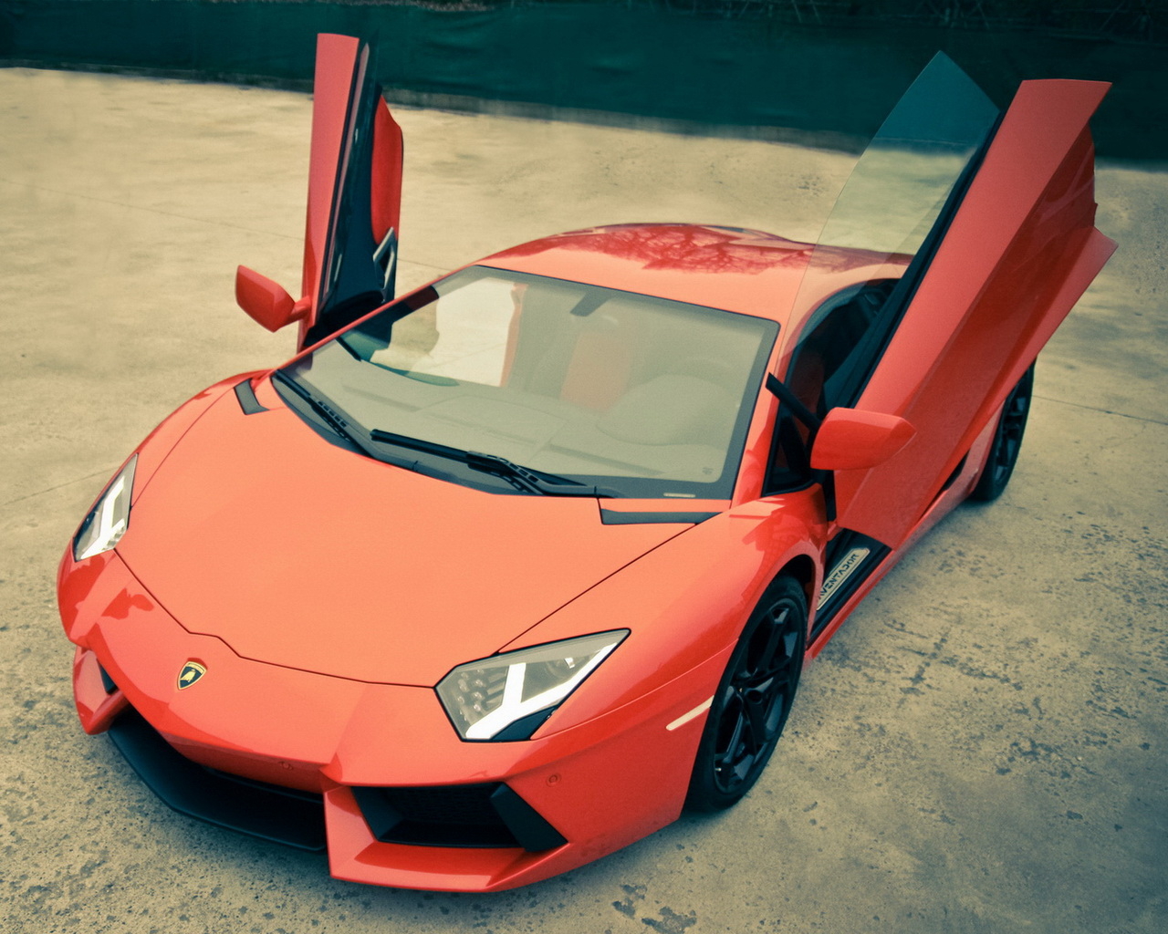 Lamborghini Aventador LP700-4