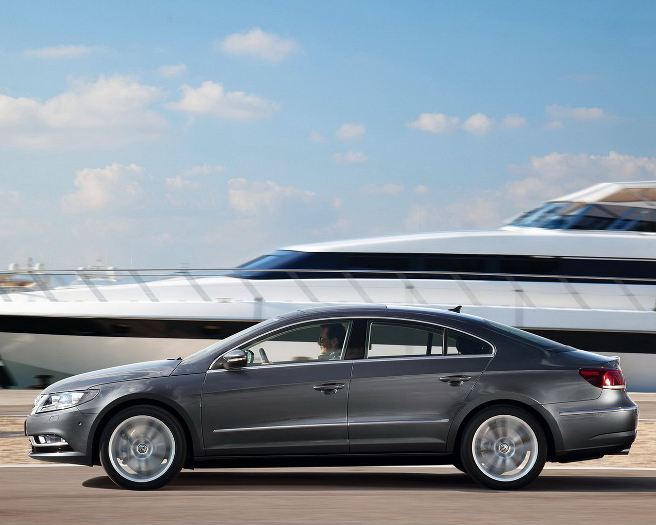 новый Volkswagen-Passat CC