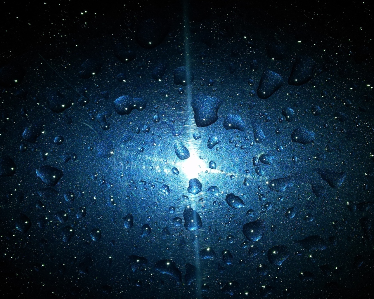 Капли на стекле