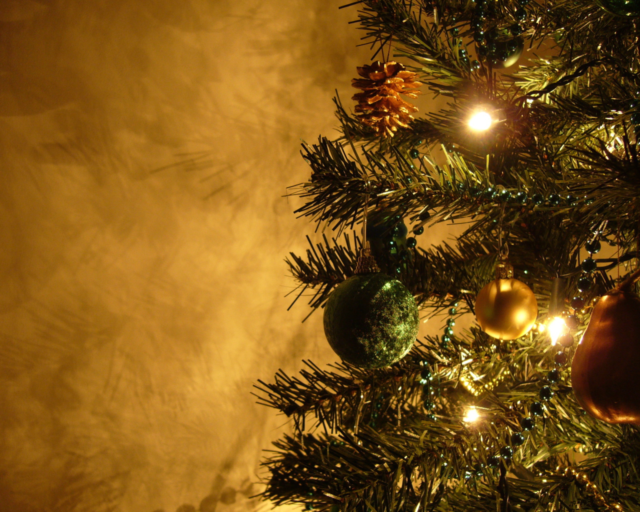 Домашняя новогодняя елка