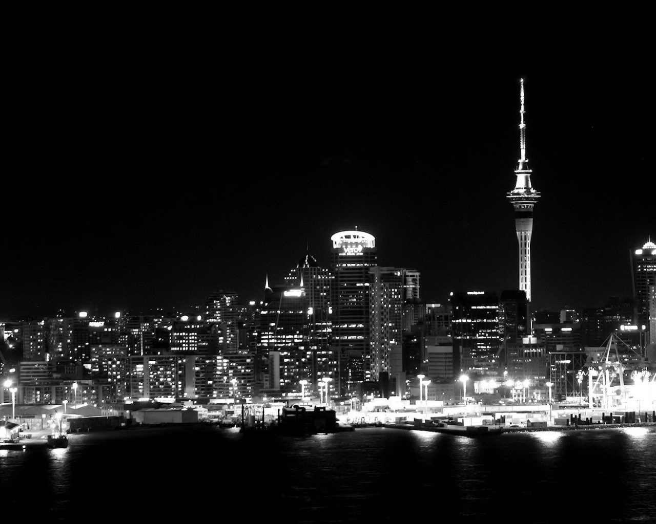 Ночная жизнь в городе