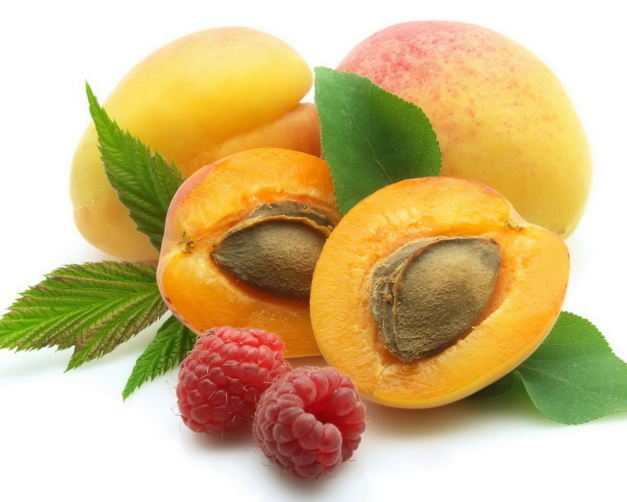 Персик и малина