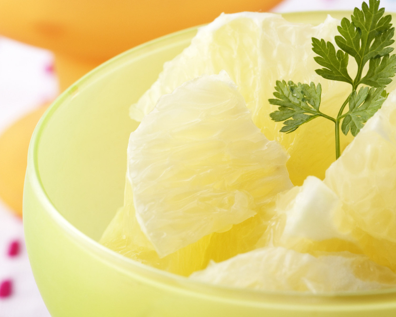 Ананас с петрушкой