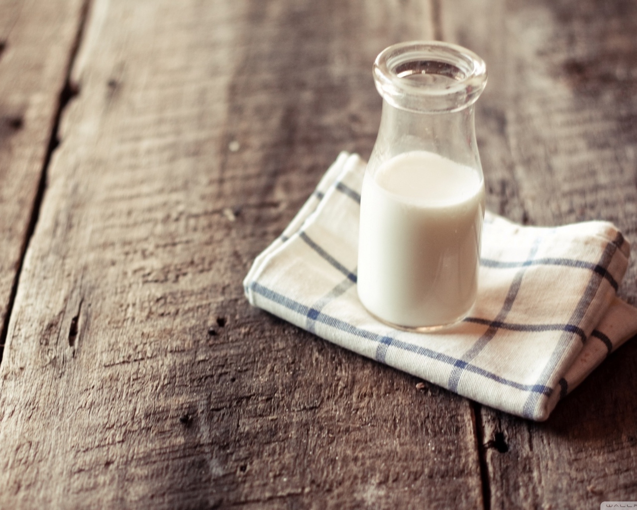 Бутылочка молока