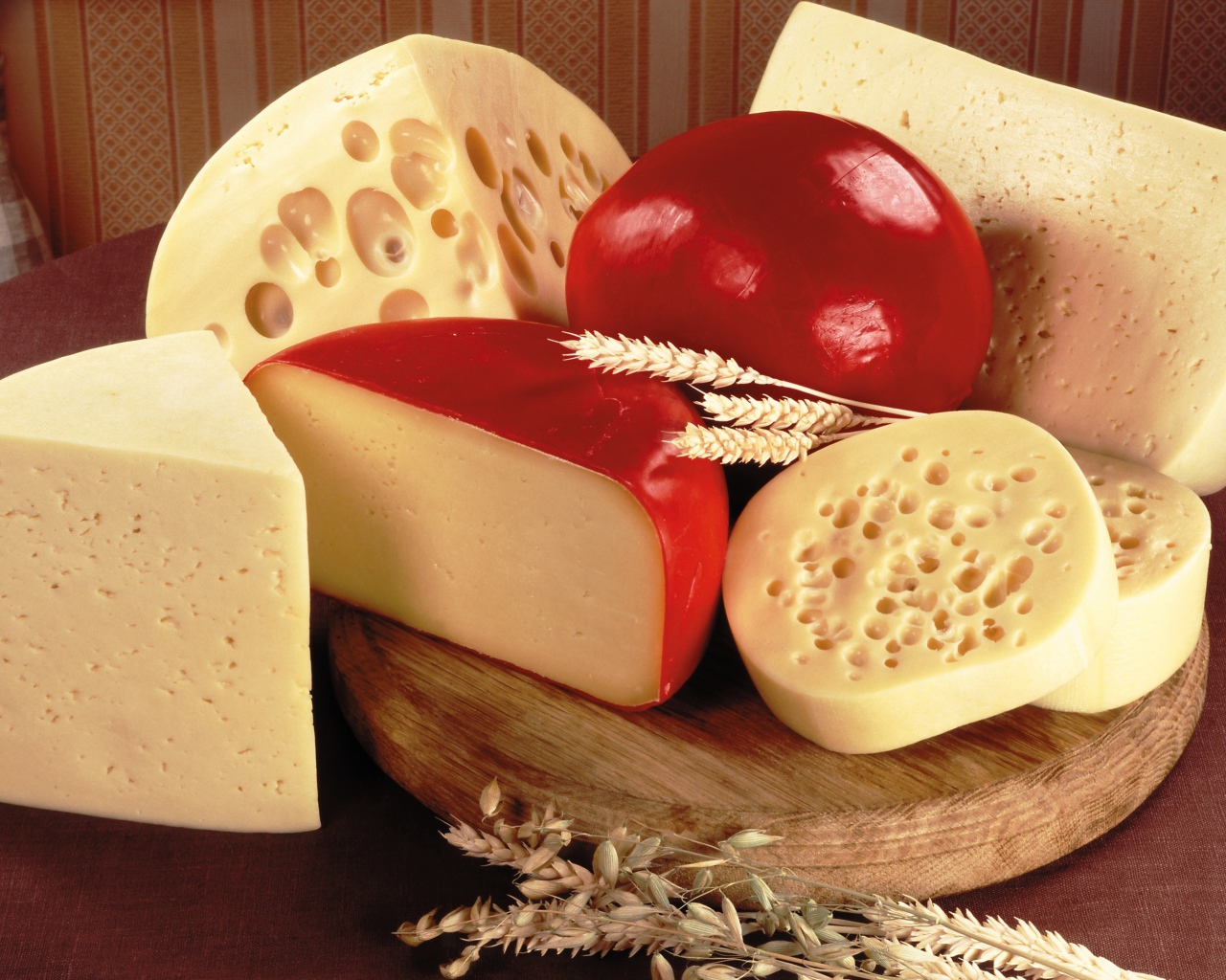 Various grades of cheeses