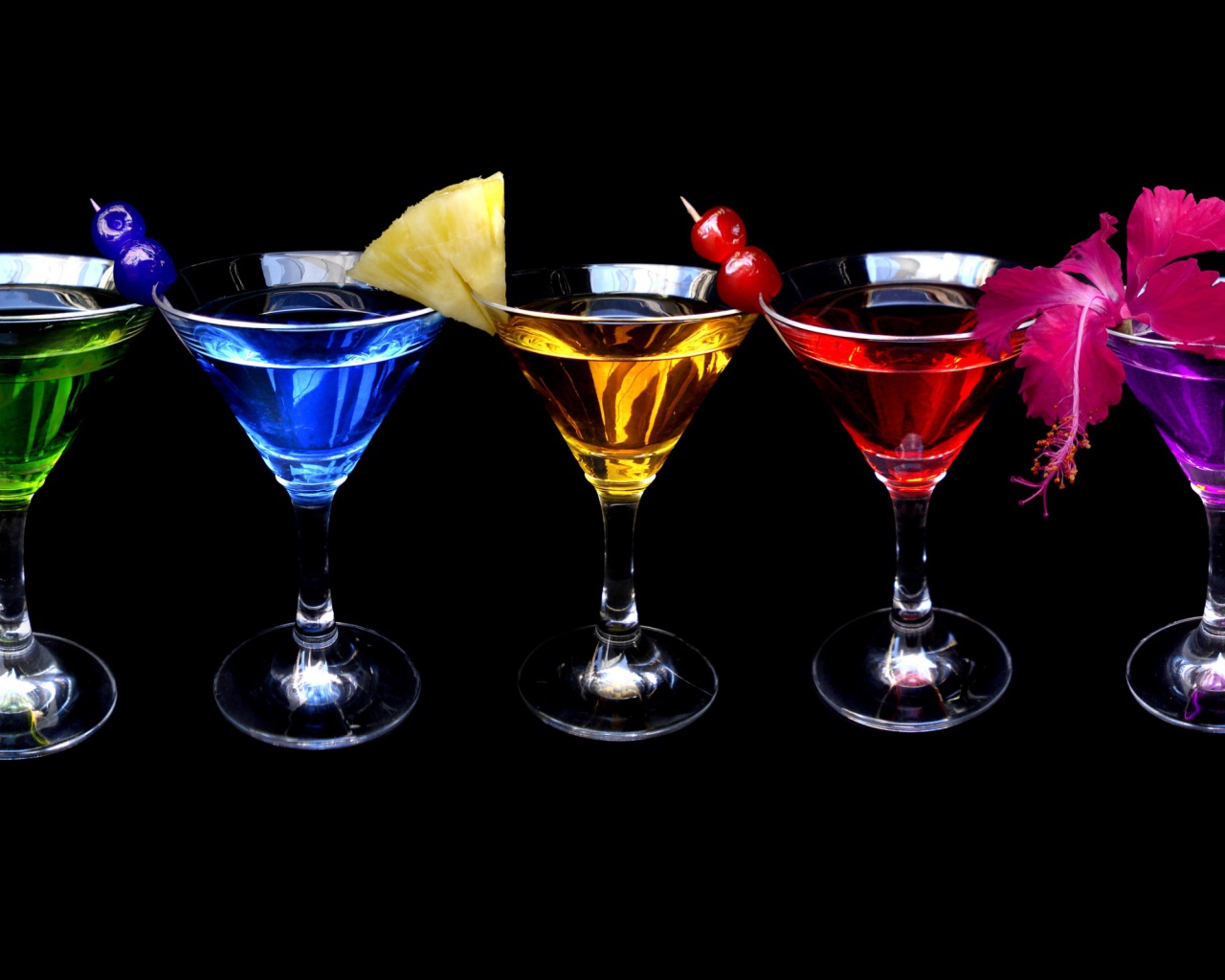 Яркие коктейли