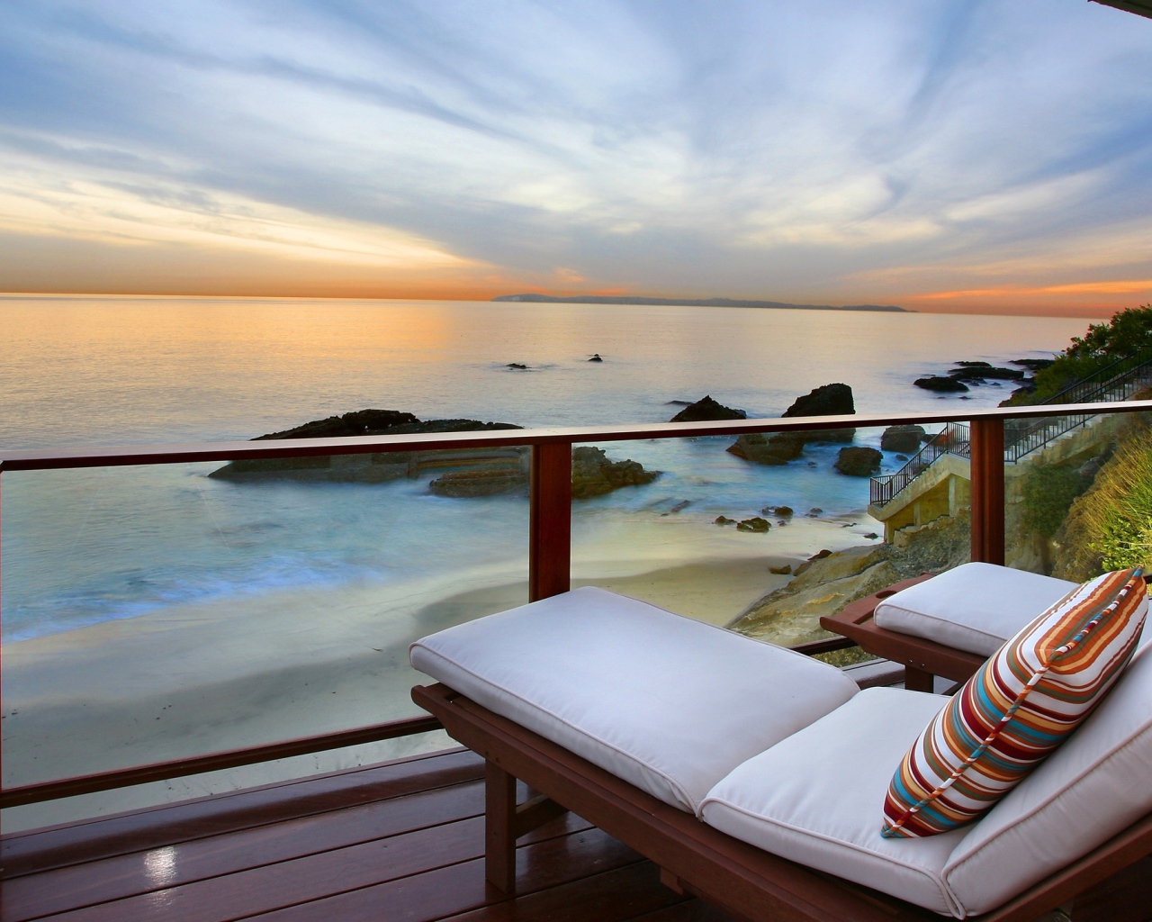 Веранда у побережья