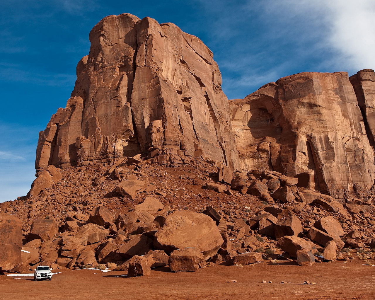 Горы в пустыне