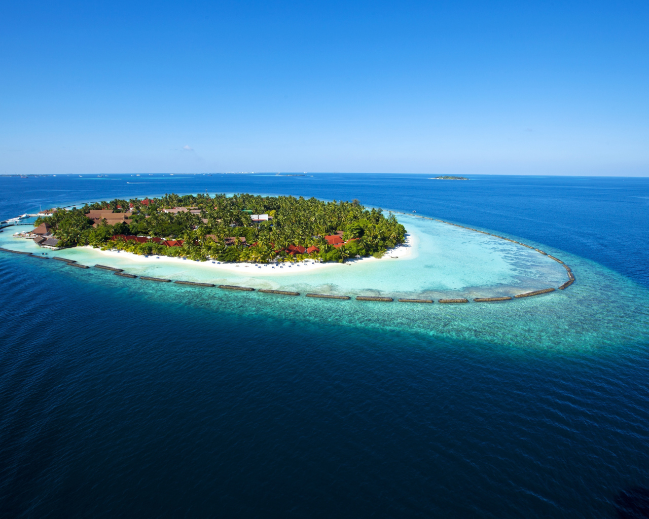 Крошечный остров