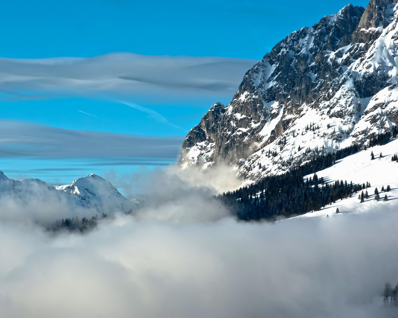 Снежные склоны