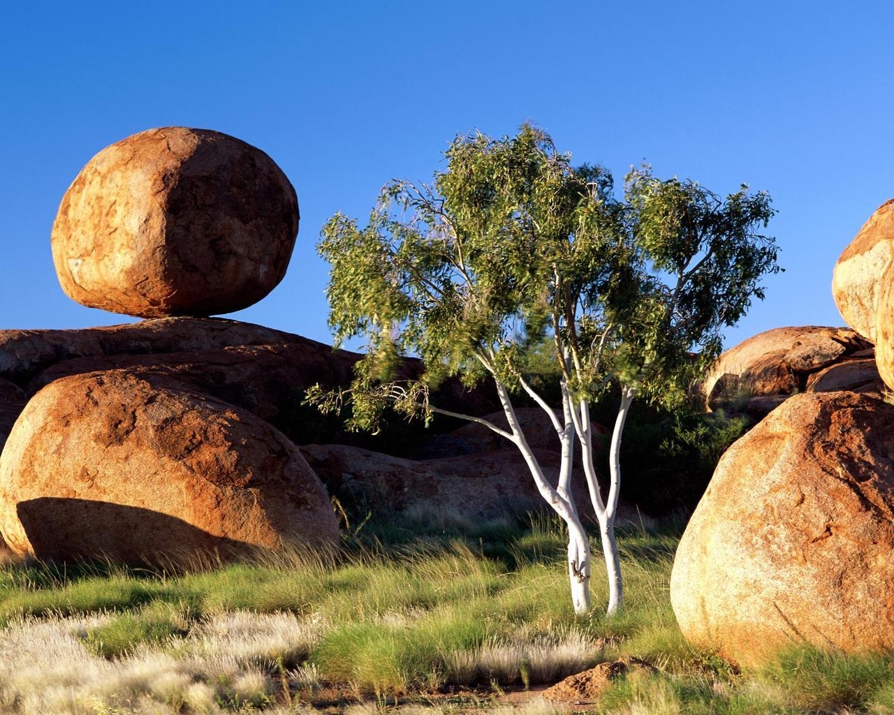 Круглые валуны