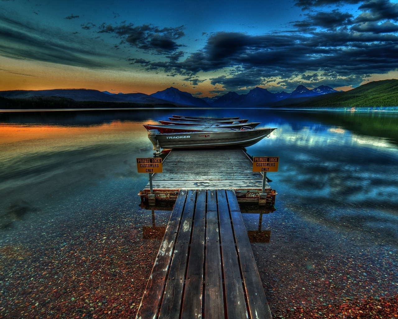 Причал на озере