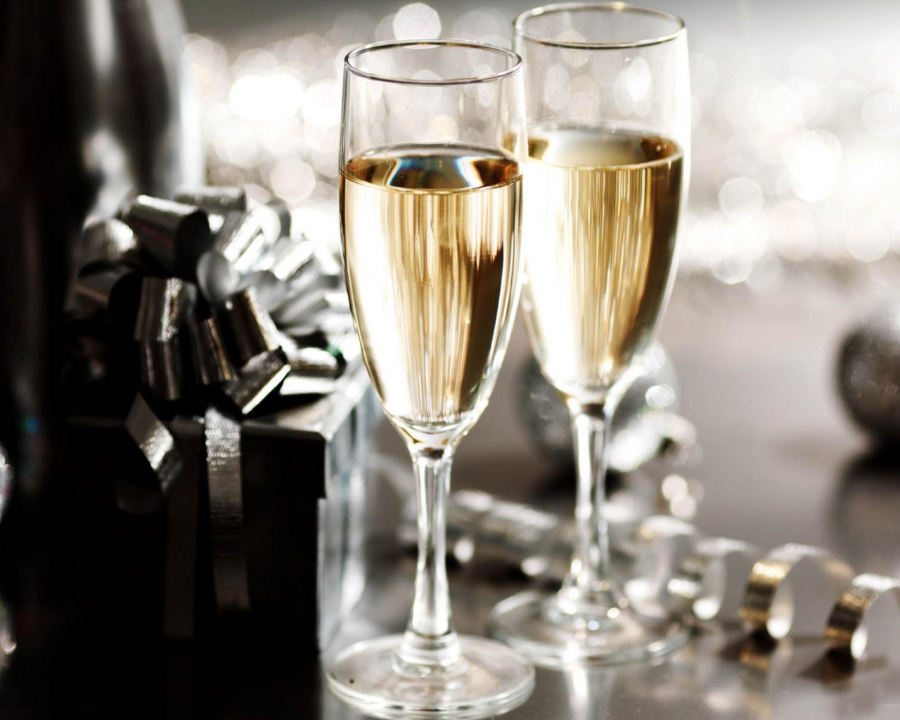 Новогоднее шампанское