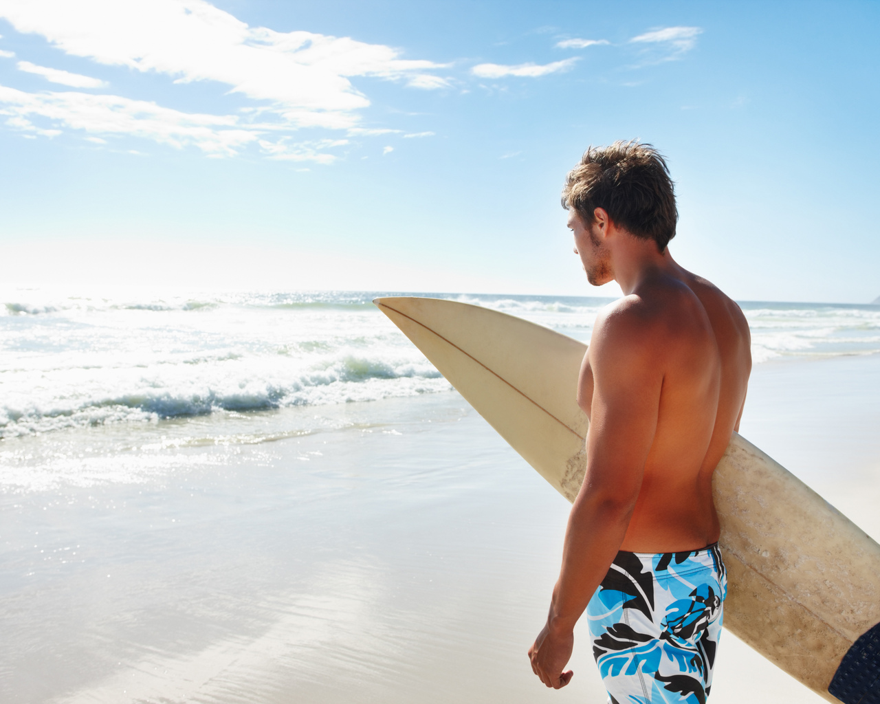 Парень с доской