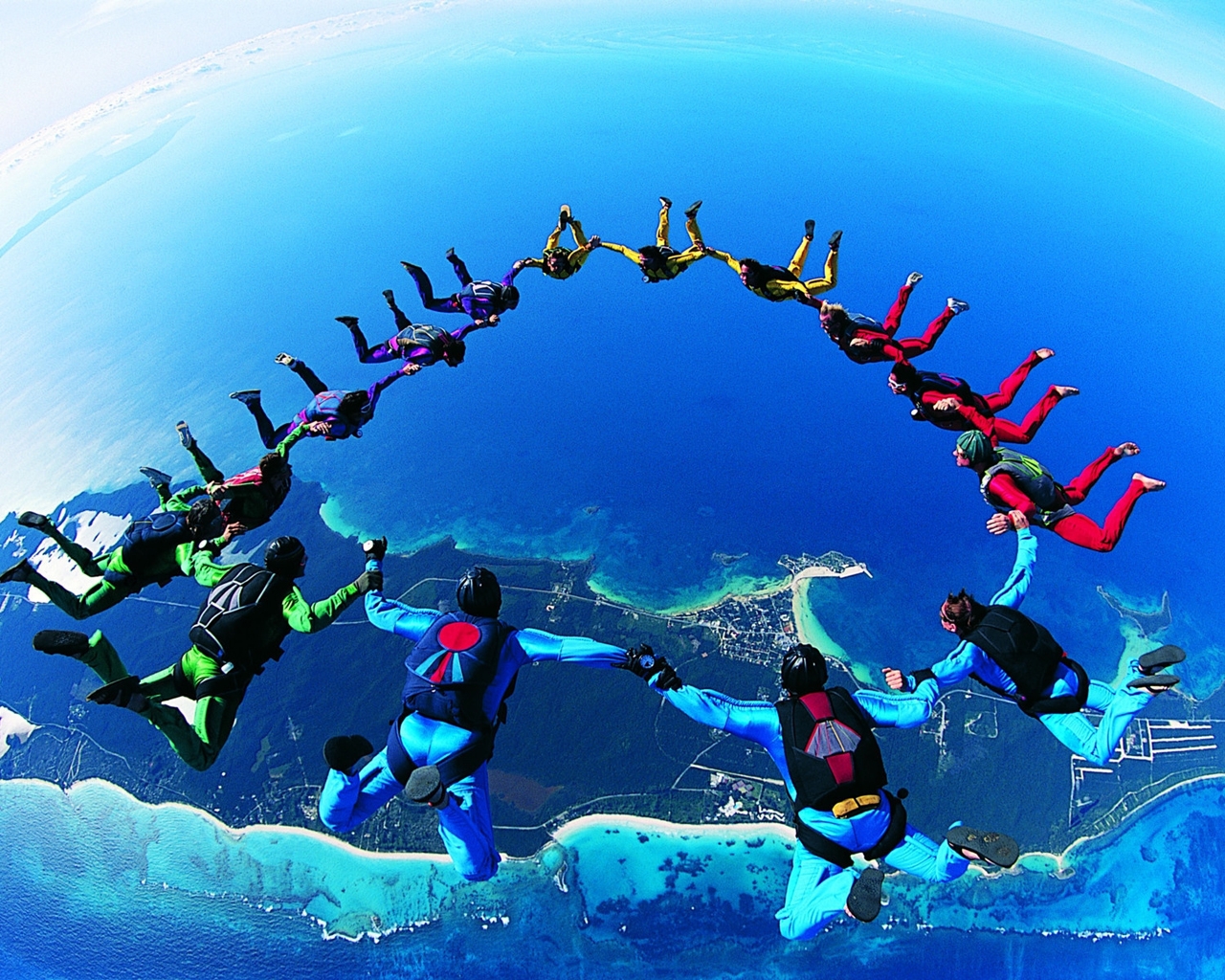 Скайдайверы