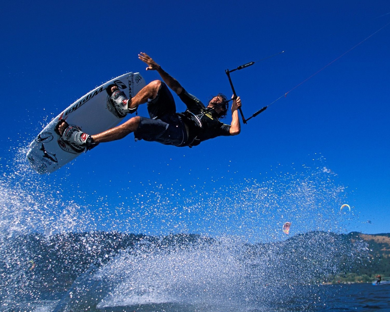 Кайтсерфер