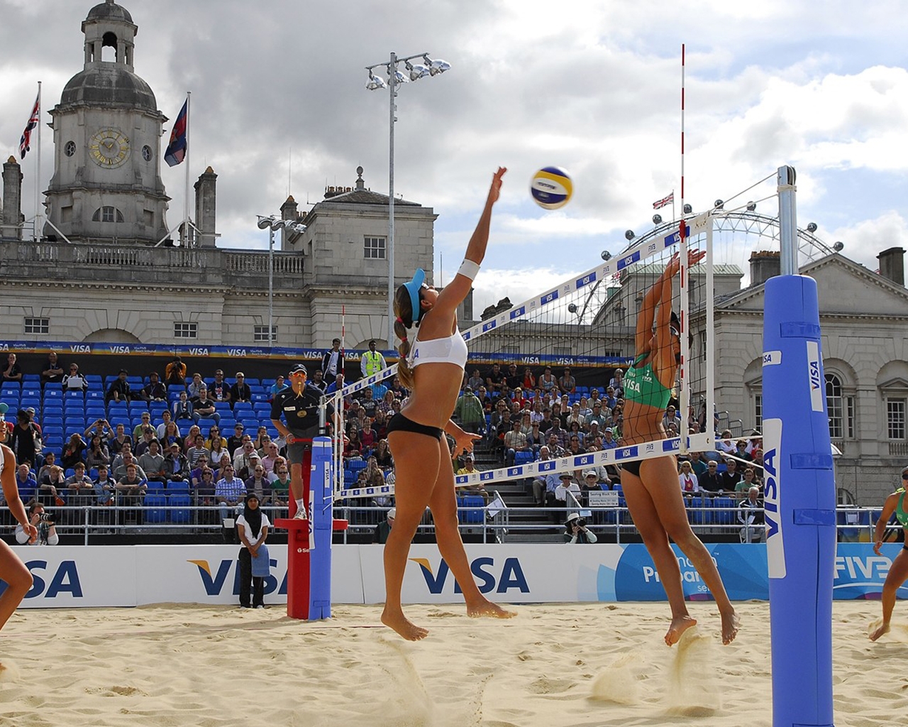 Пляжный волейбол