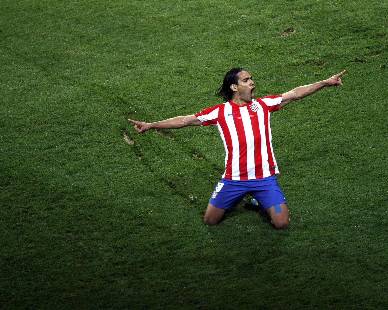 Футболист Радамель Фалькао (Radamel Falcao)