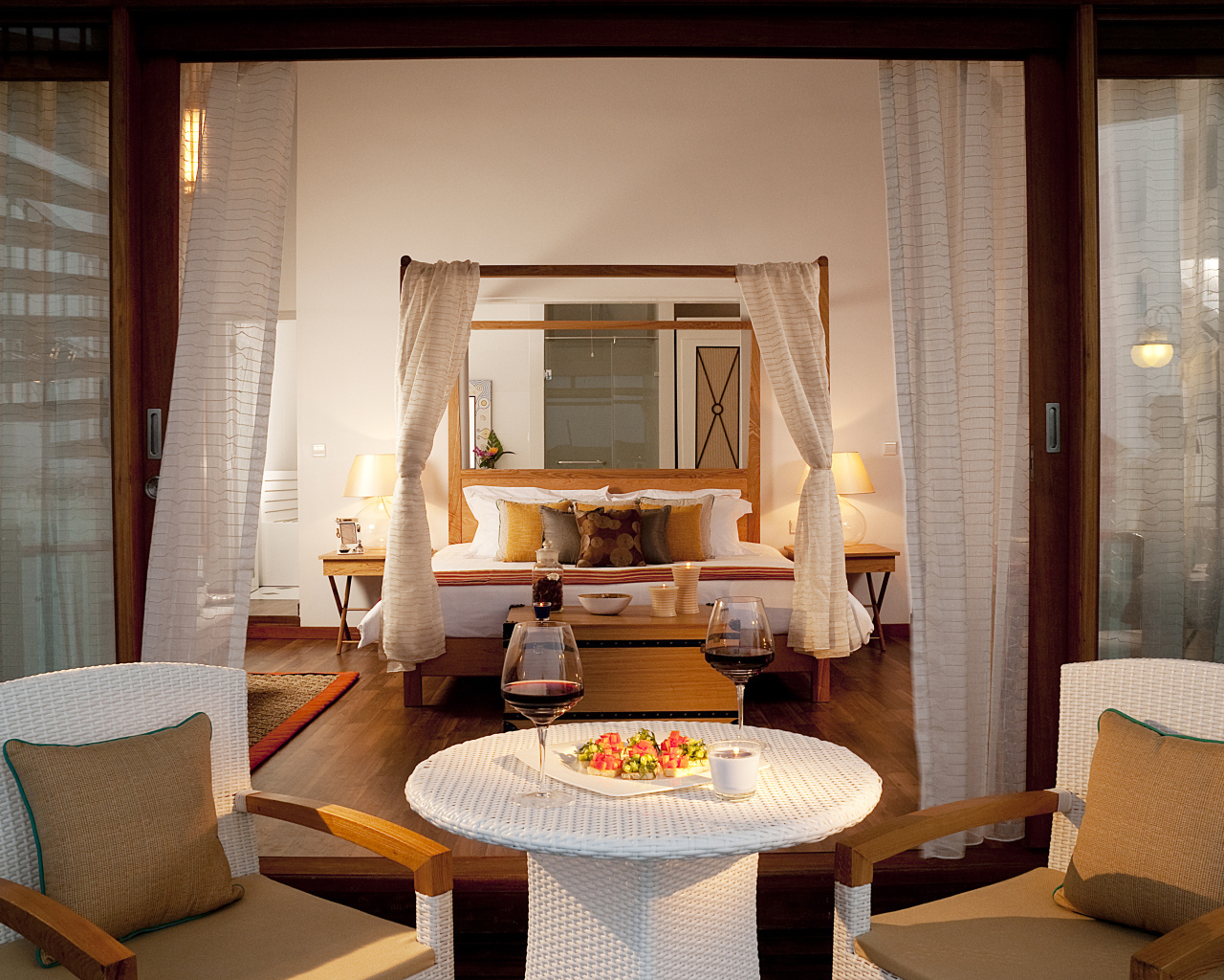 Спальня и веранда