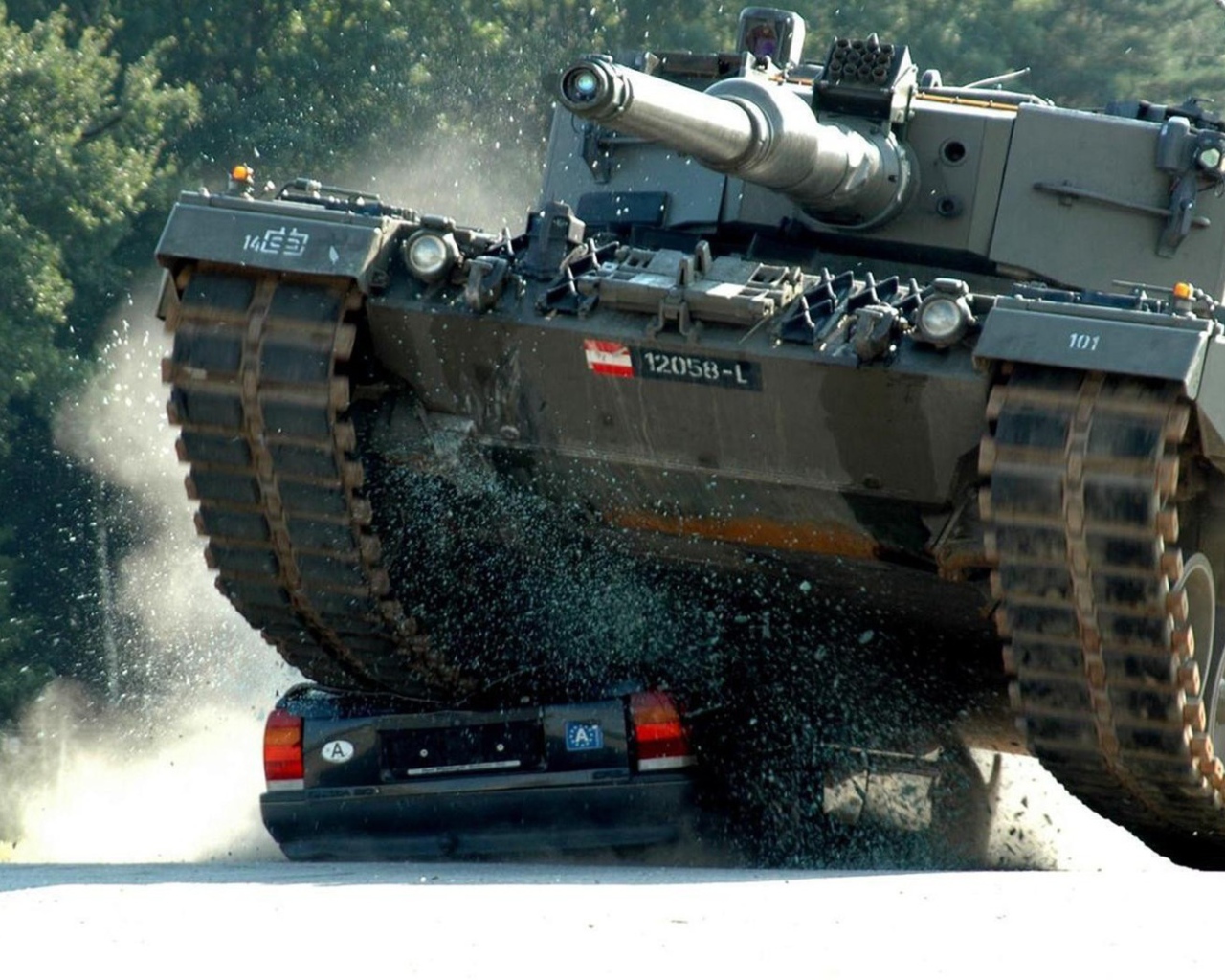 Австрийский танк Леопард 2