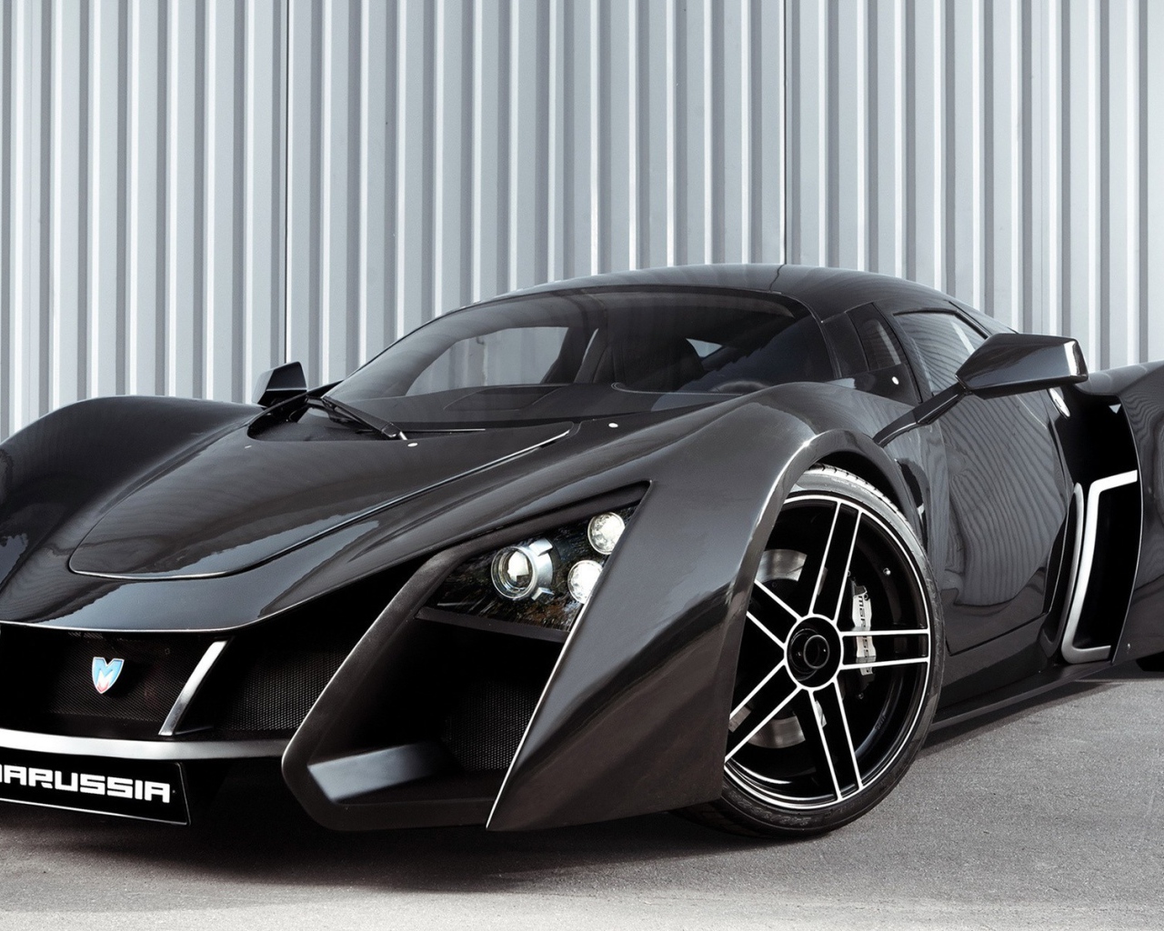 Суперкар Маруся экзотический автомобиль