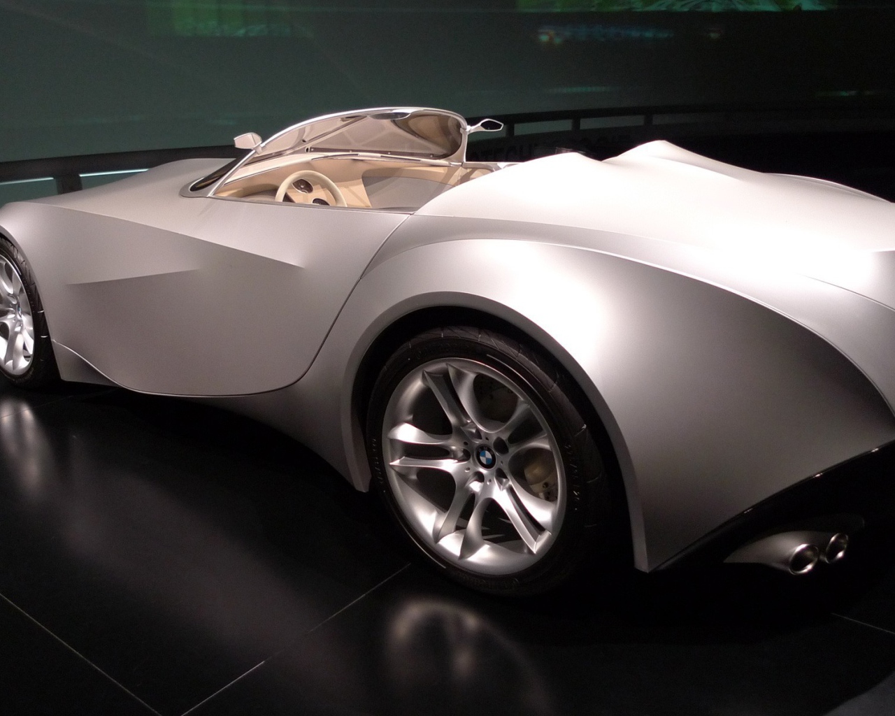 Оригинальный автомобиль BMW