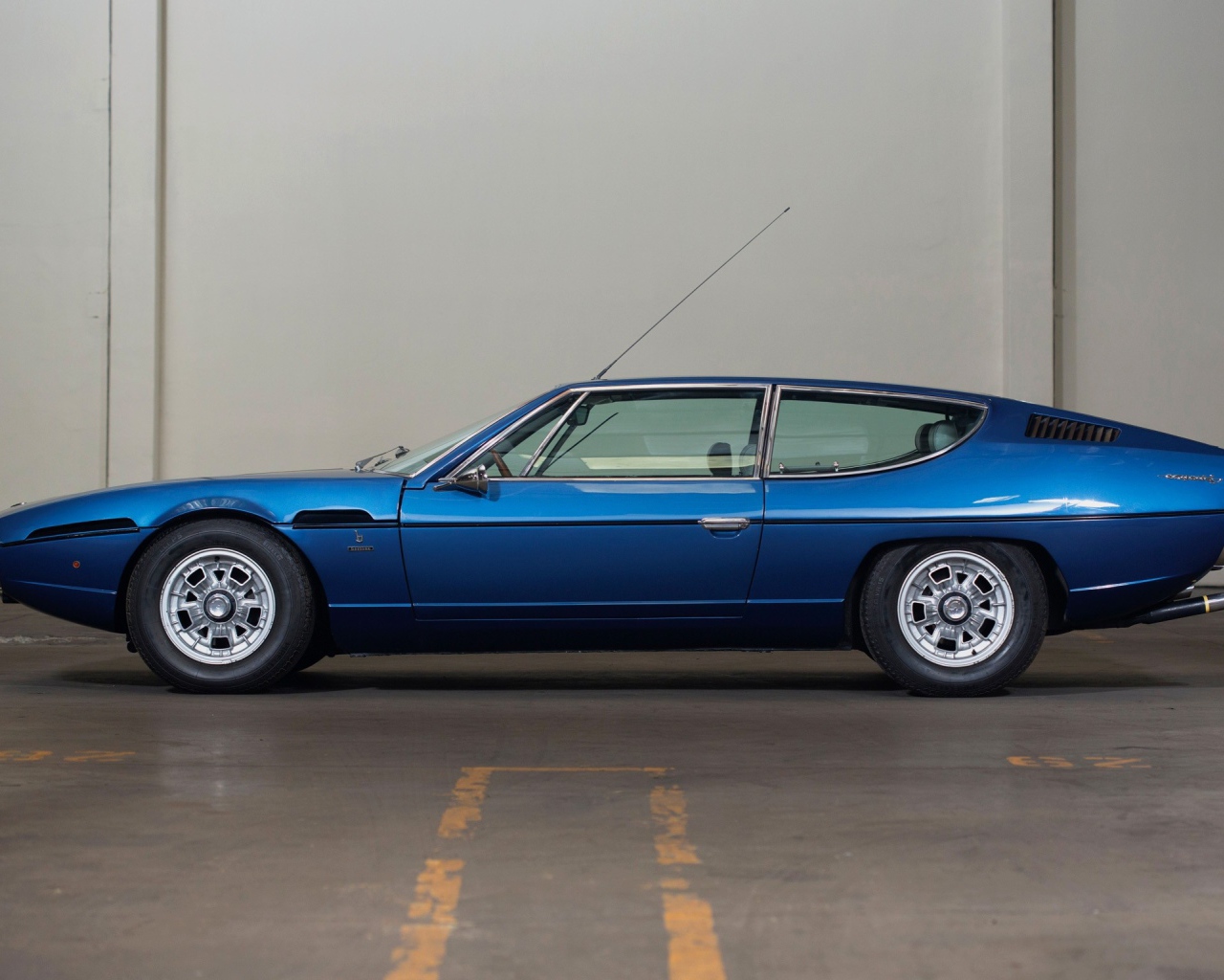 Ламборджини Эспада 400GTE