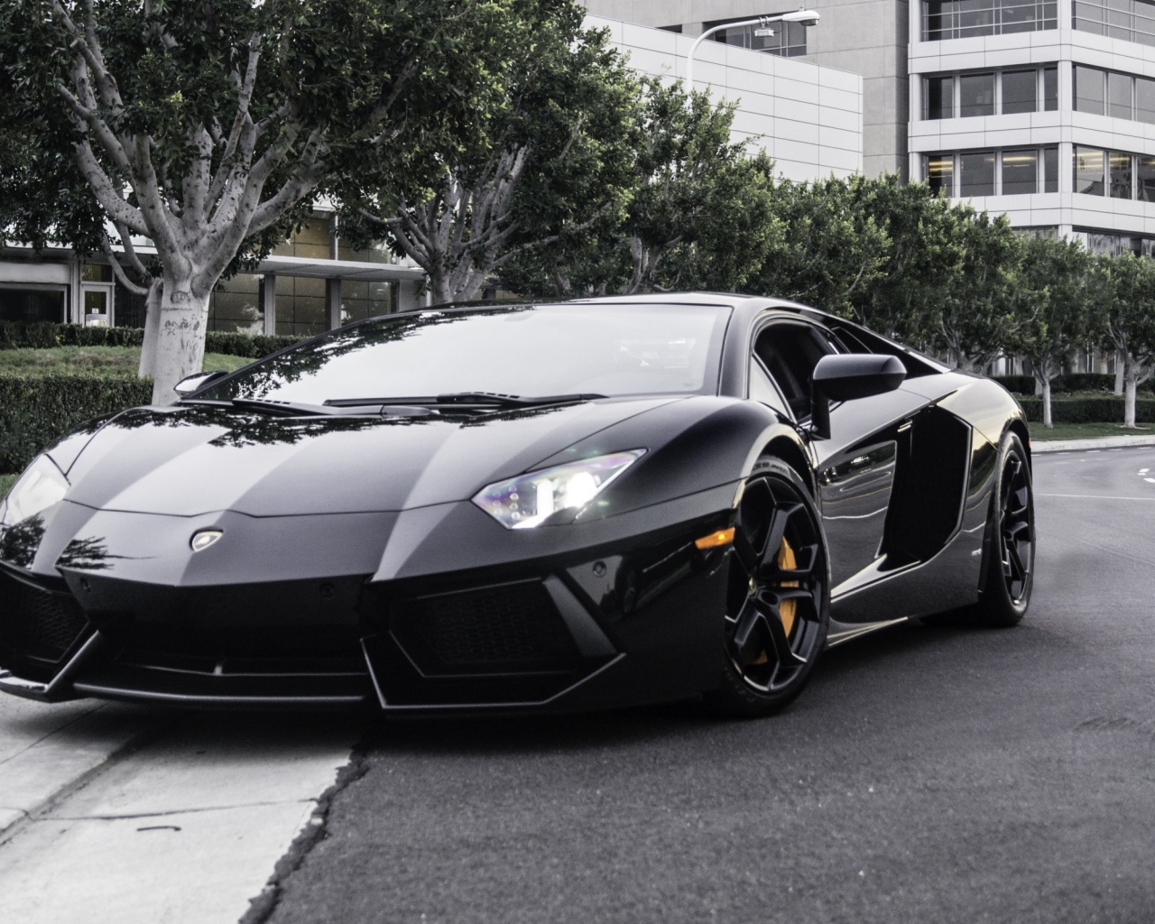 Lamborghini на улице
