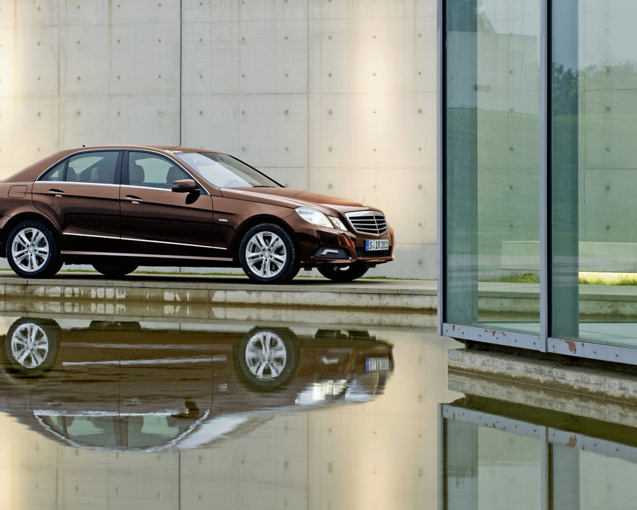 Автомобили Mercedes-Benz