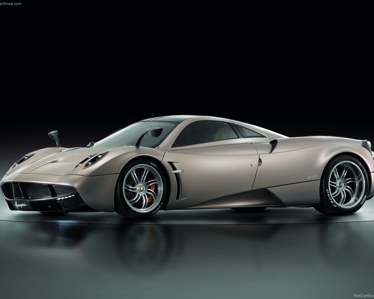 Спортивный автомобиль Пагани