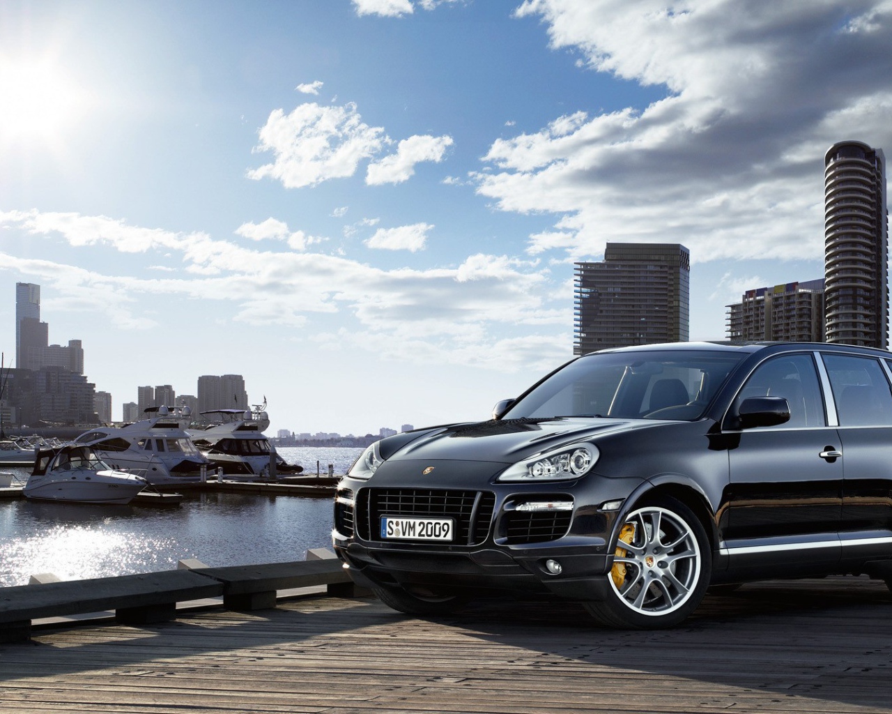 Порш на берегу моря