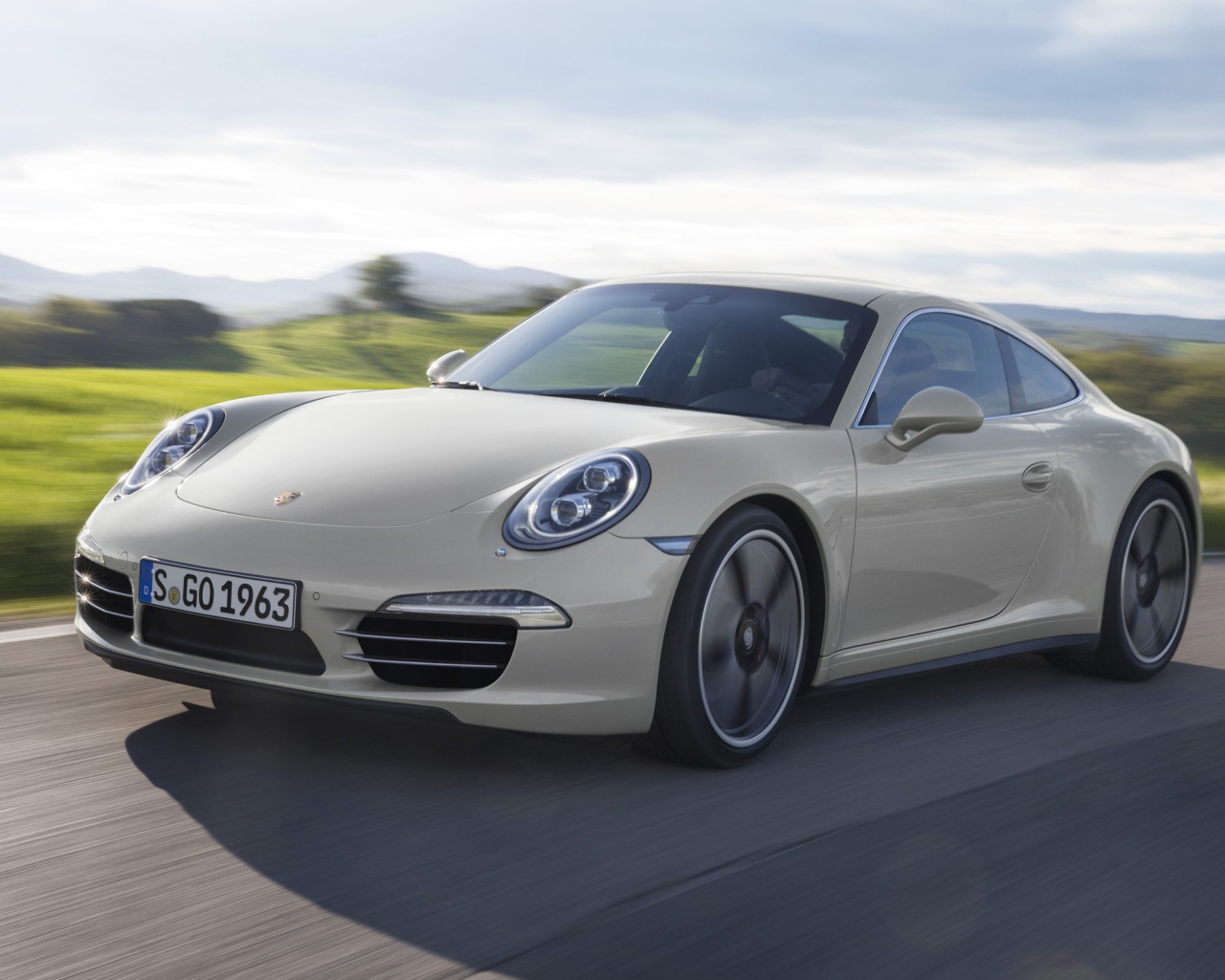 Белый Порше 911