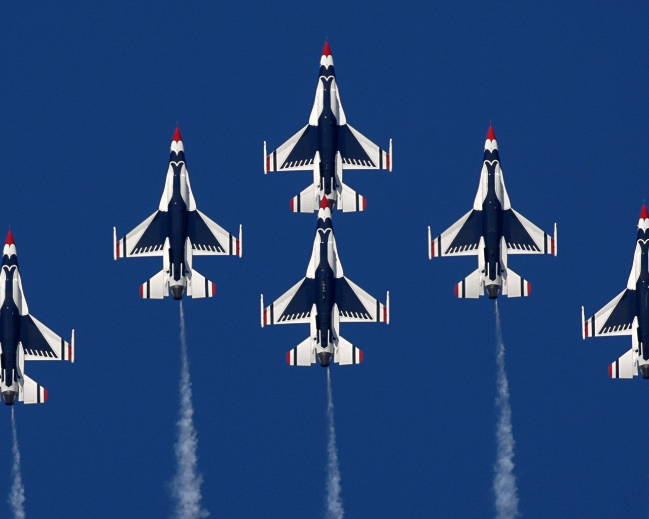 Самолеты F-16 Fighting Falcon