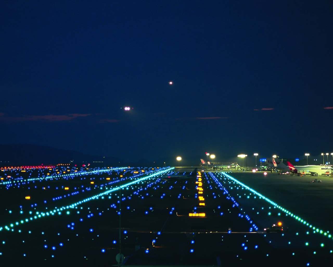 Посадочные огни аэропорта