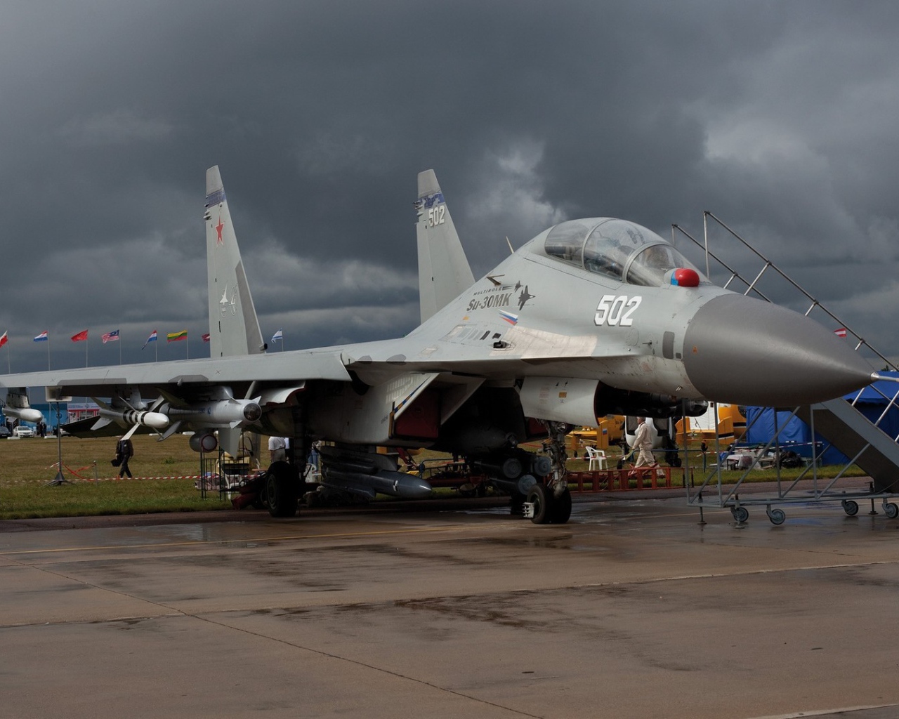 Русский военный самолет СУ-30-МК