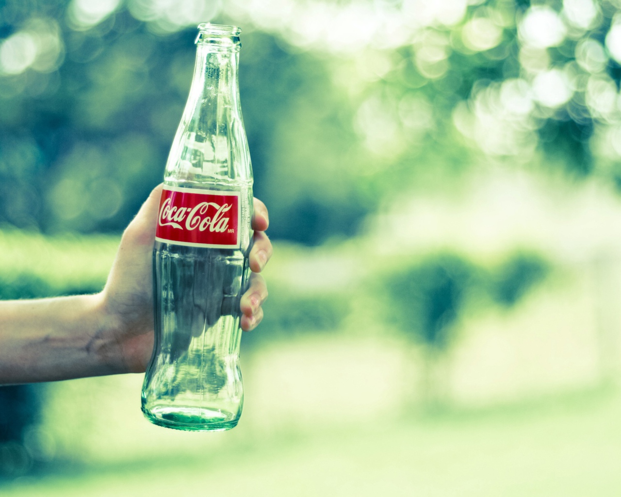 Бутылка от Coca Cola