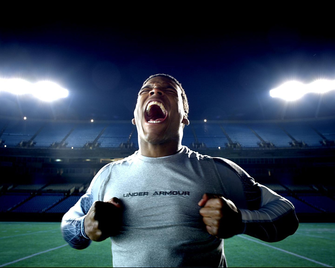 Under Armour кричим громко