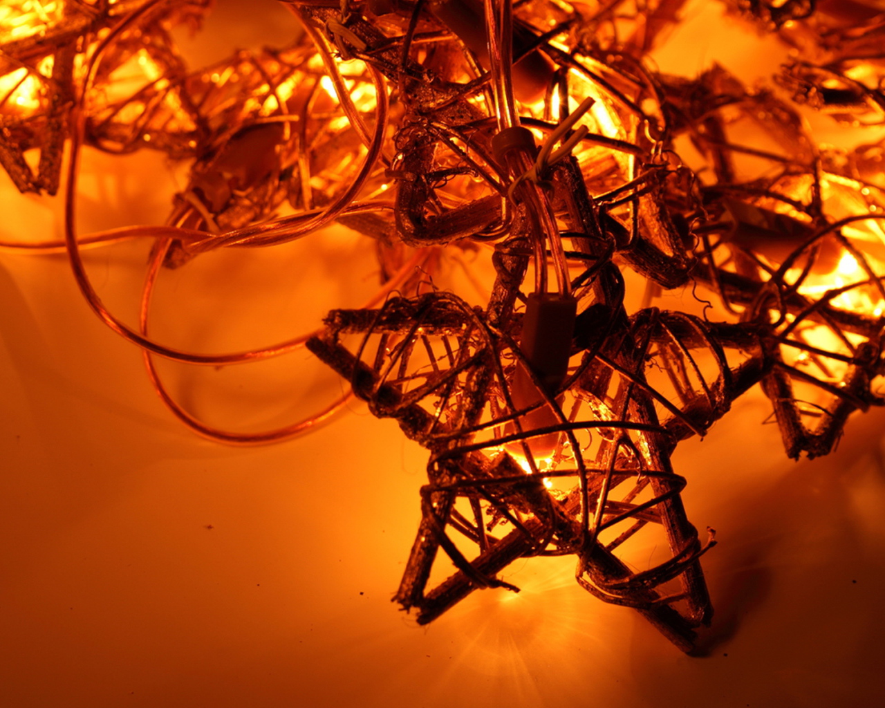 Рождественская красивая гирлянда