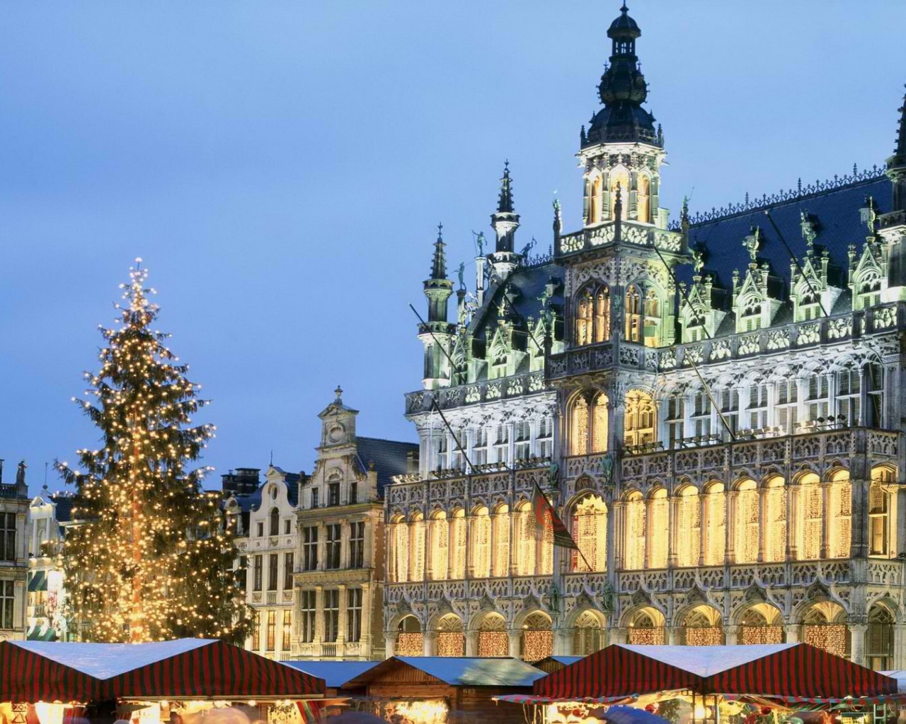 Рождественская елка в Брюсселе