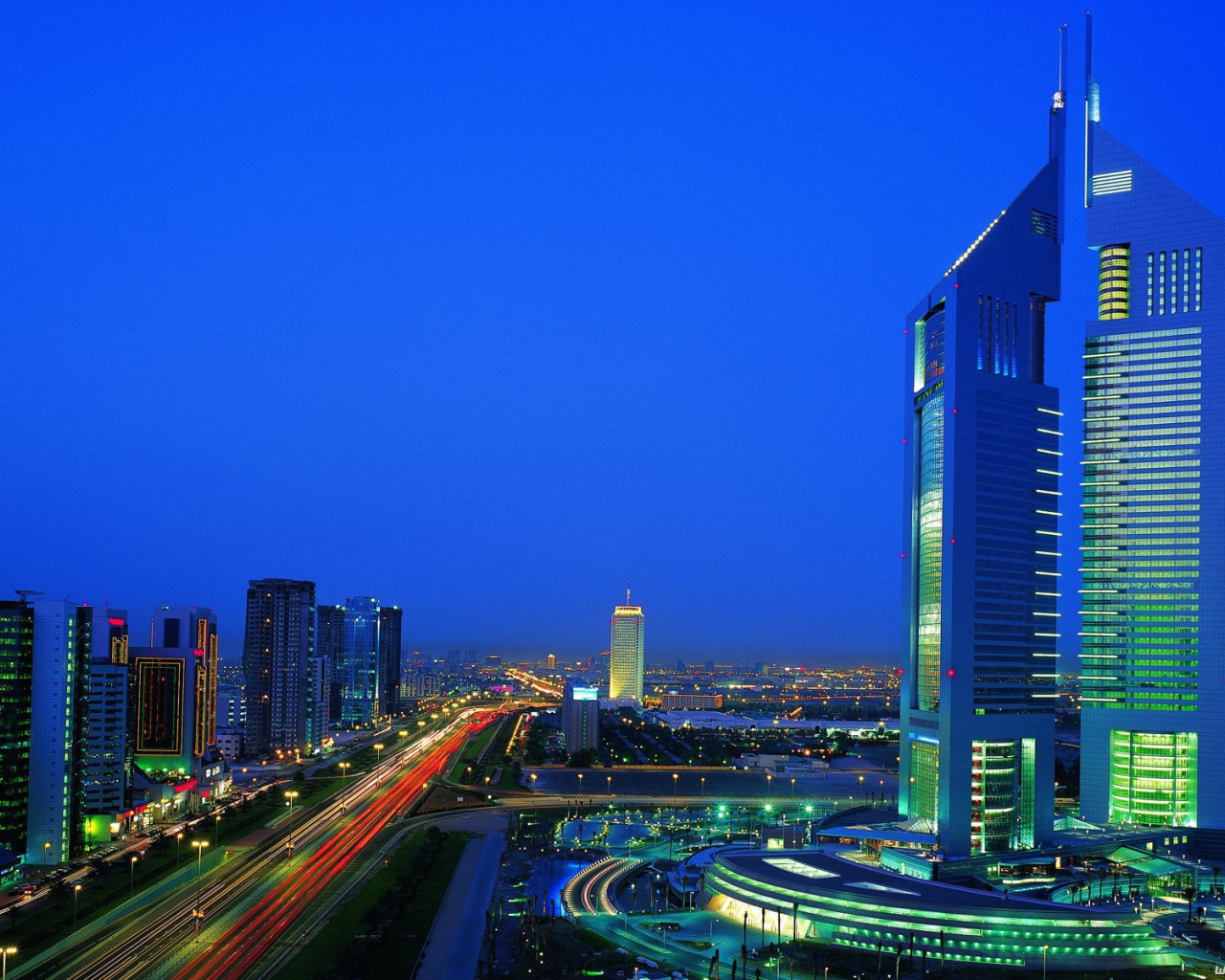 Синие здания