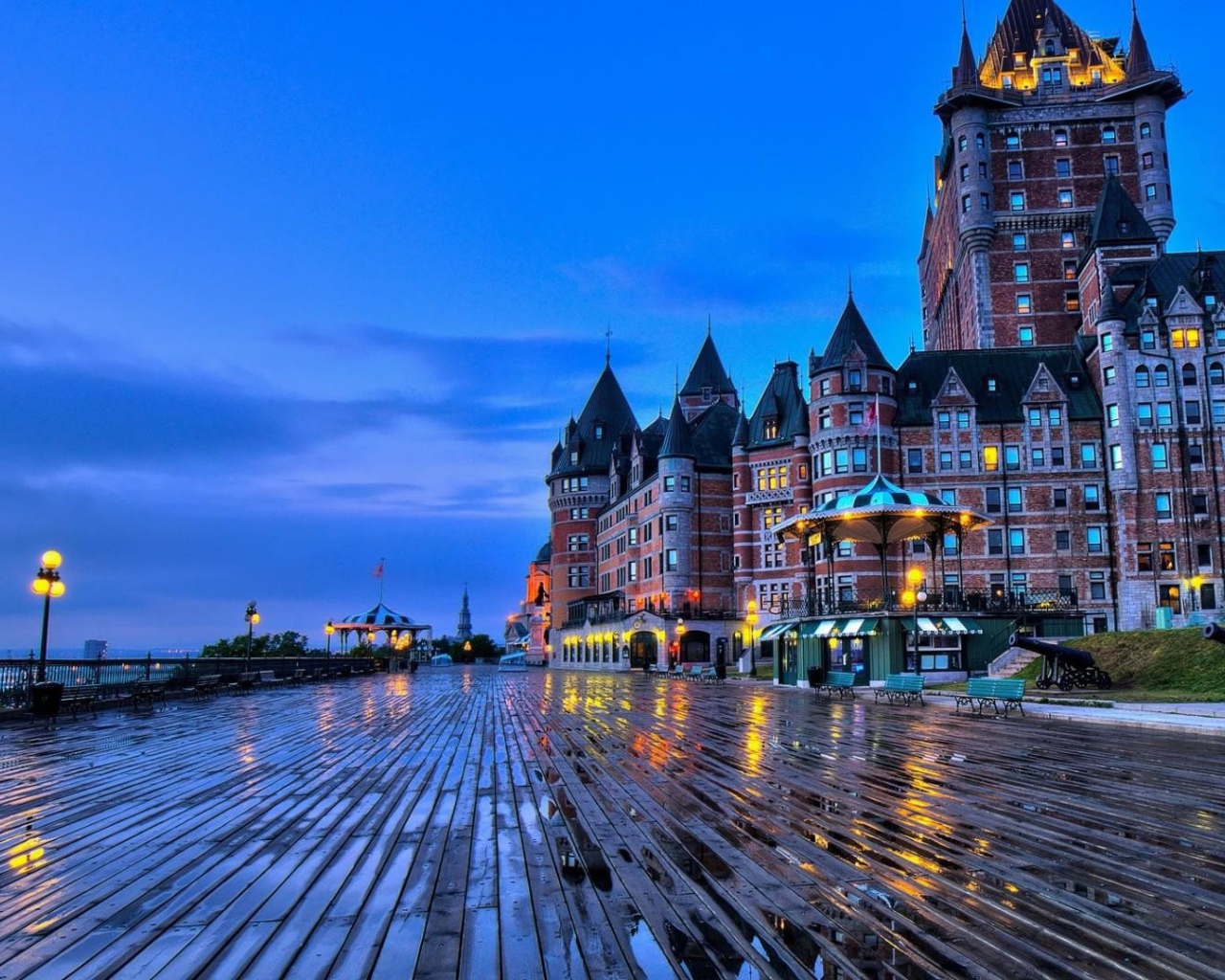 Набережная после дождя