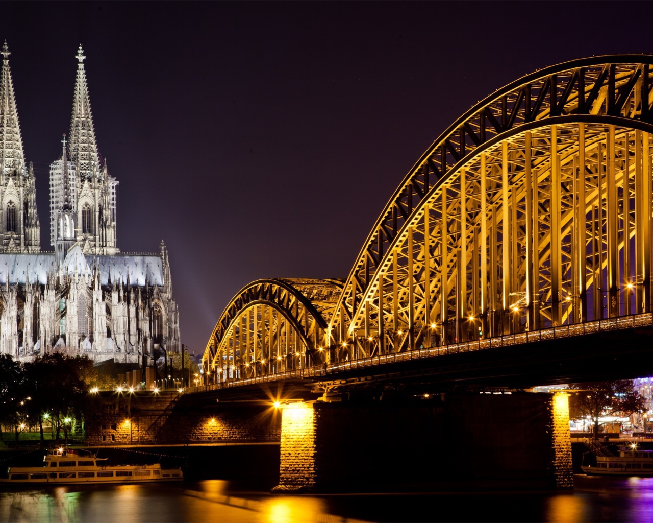 Яркие огни города