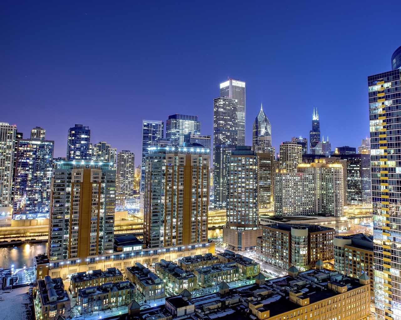 Огни вечернего мегаполиса