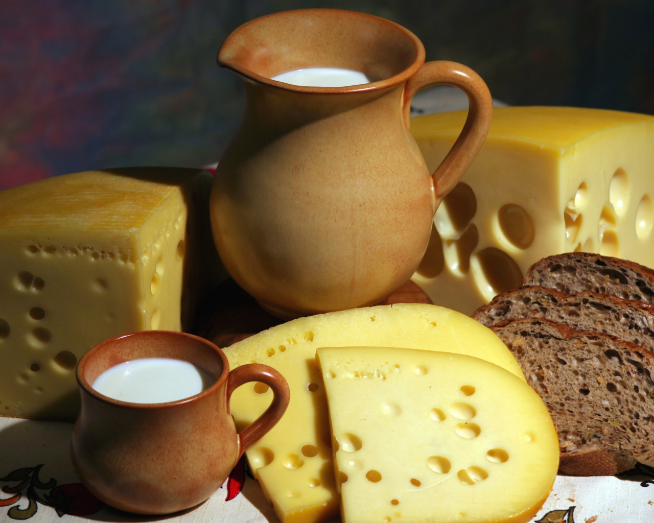 Сыры и молоко