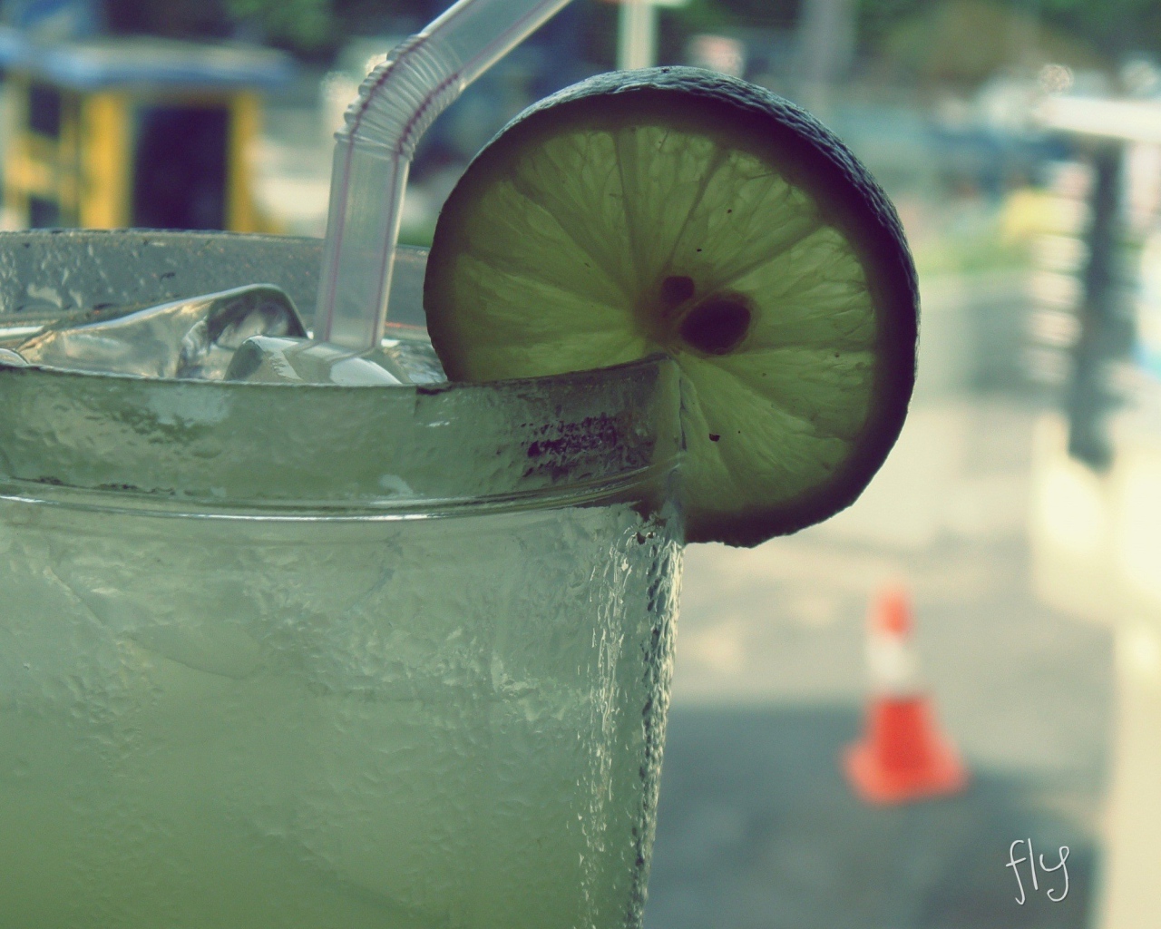 Коктейль с лимоном